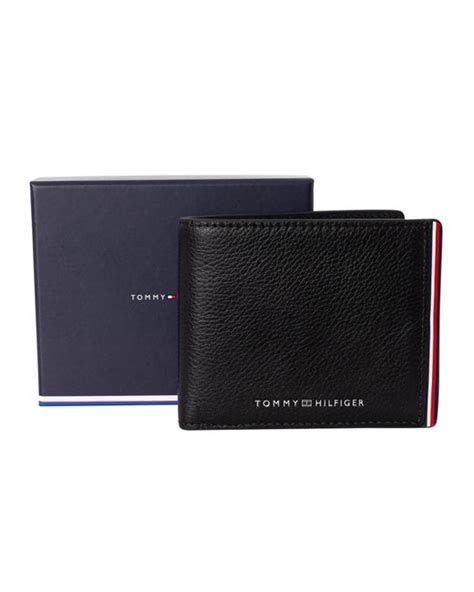 tommy hilfiger mini wallet.